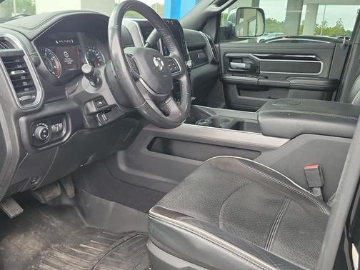 2022 RAM 2500 Laramie Crew Cab 4x4 6'4' Box