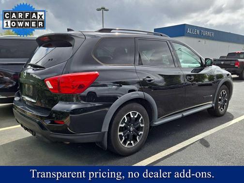 2020 Nissan Pathfinder SL 2WD