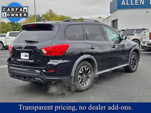 2020 Nissan Pathfinder SL 2WD