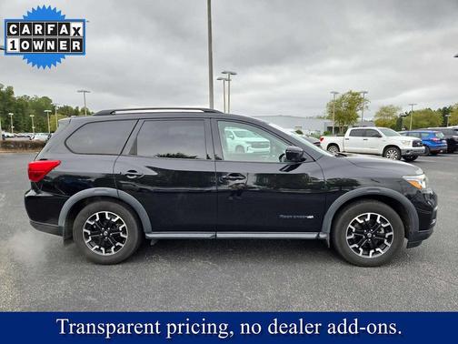 2020 Nissan Pathfinder SL 2WD