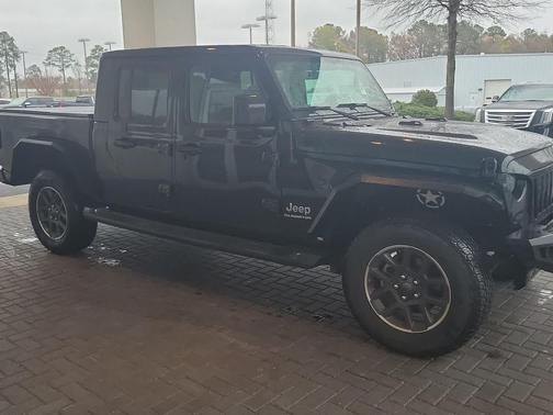 2022 Jeep Gladiator Overland