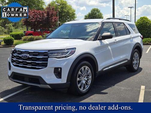 Oxford White 2025 Ford Explorer Active