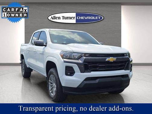 Summit White 2023 Chevrolet Colorado LT