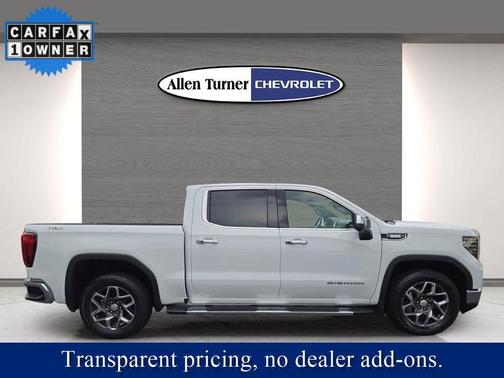 2024 GMC Sierra 1500 SLT