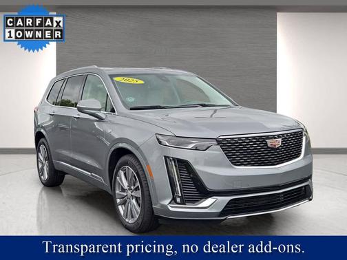 2025 Cadillac XT6 Premium Luxury FWD