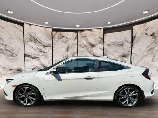 Platinum White Pearl 2019 Honda Civic Touring