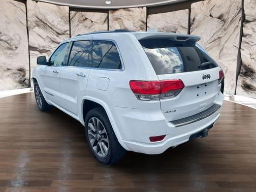 Bright White Clearcoat 2017 Jeep Grand Cherokee Overland