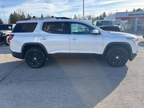 2019 GMC Acadia SLT-1
