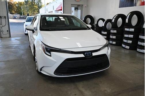 2024 Toyota Corolla Hybrid LE