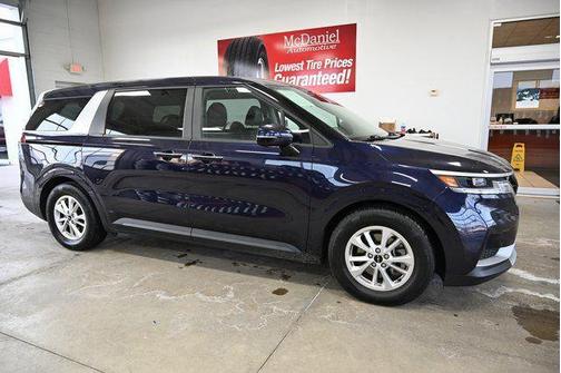 2022 Kia Carnival LXS