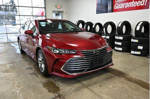Ruby Flare Pearl 2022 Toyota Avalon XLE