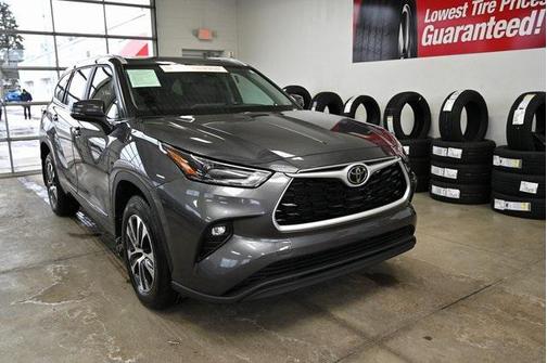 2023 Toyota Highlander XLE