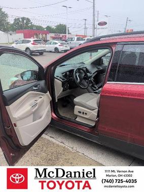 Ruby Red Metallic Tinted Clearcoat 2015 Ford Escape SE