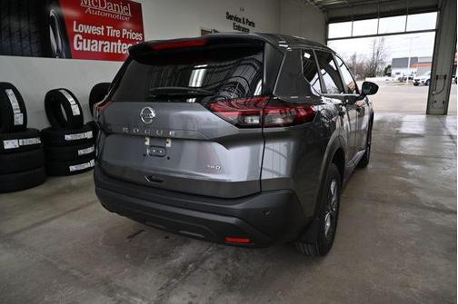 Gun Metallic 2021 Nissan Rogue S