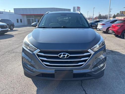 2018 Hyundai TUCSON SEL