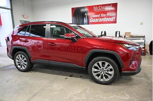 2025 Toyota RAV4 XLE Premium