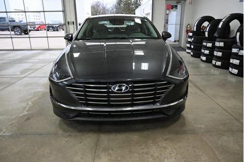 2022 Hyundai SONATA SE