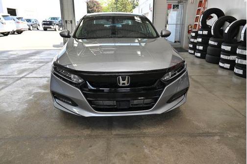 Lunar Silver Metallic 2019 Honda Accord EX