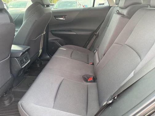 2022 Toyota Venza LE