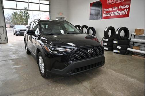 2025 Toyota Corolla Cross LE