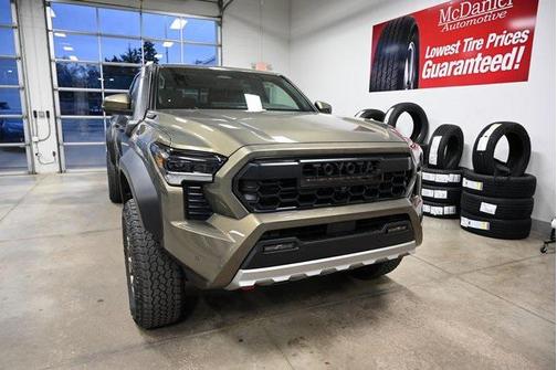 2025 Toyota Tacoma Hybrid Tacoma Trailhunter