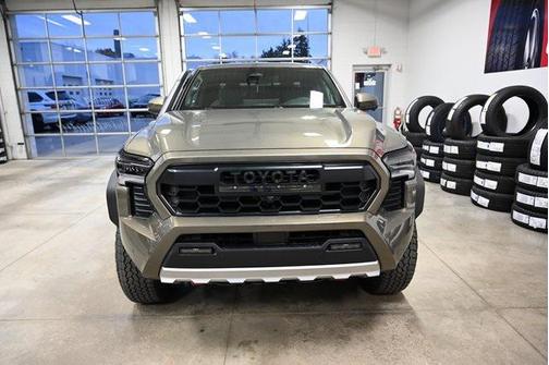2025 Toyota Tacoma Hybrid Tacoma Trailhunter