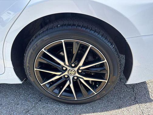 White 2022 Toyota Camry SE
