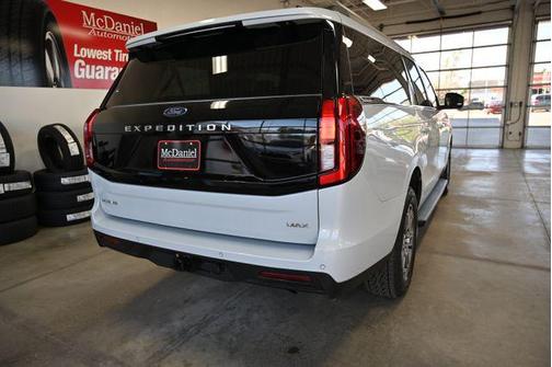 Silver Metallic 2025 Ford Expedition Max Active 4x4