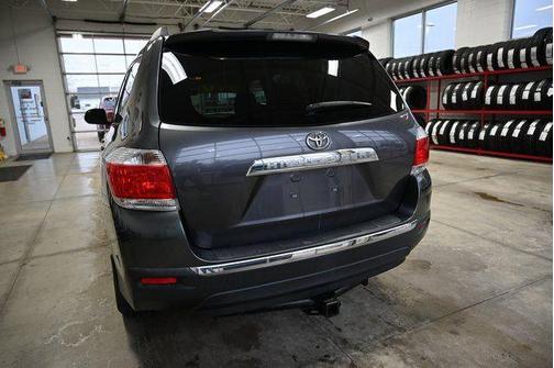 2011 Toyota Highlander SE