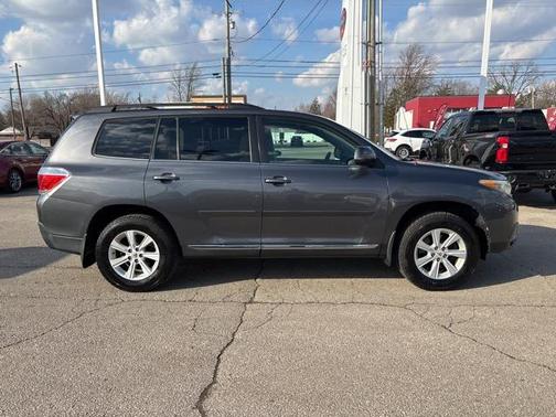 2011 Toyota Highlander SE