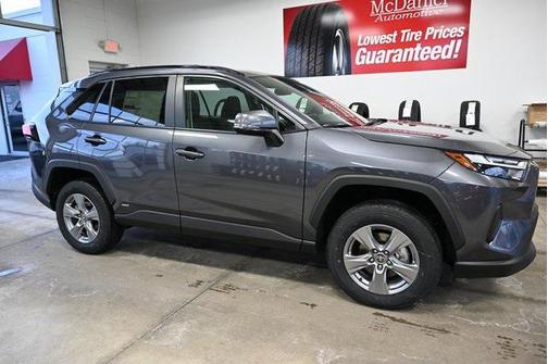 2025 Toyota RAV4 Hybrid XLE