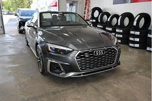 Daytona Gray Pearl Effect/Black Roof 2024 Audi S5 3.0T Premium Plus