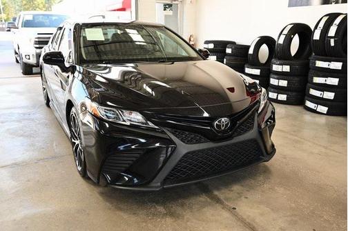 2019 Toyota Camry SE