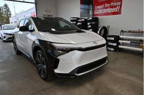 2025 Toyota bZ4X Limited
