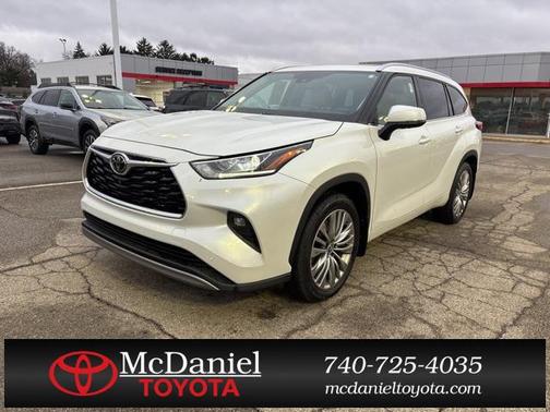 2022 Toyota Highlander Platinum