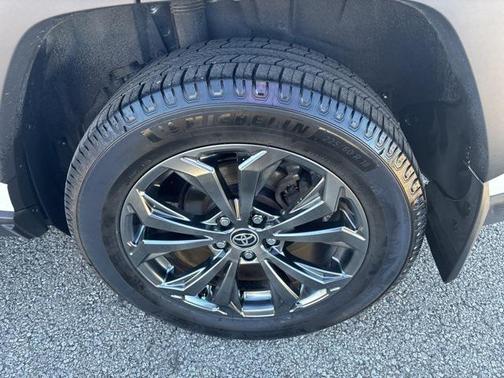 2022 Toyota RAV4 Hybrid Limited