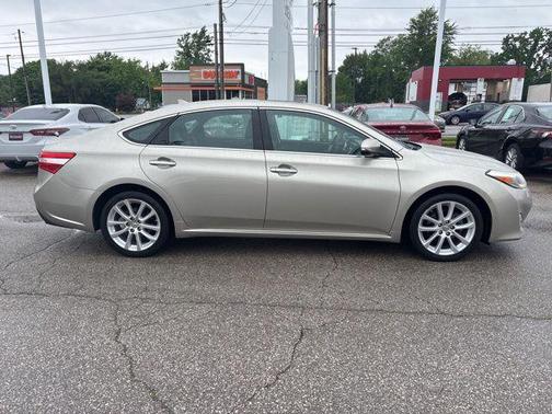 Champagne 2013 Toyota Avalon Limited
