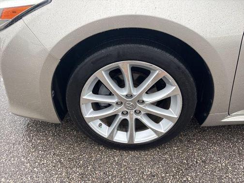 Champagne 2013 Toyota Avalon Limited