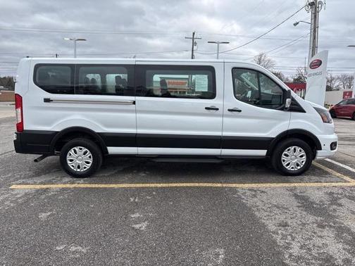 2024 Ford Transit-350 XLT