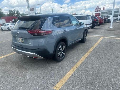 Boulder Gray Pearl 2021 Nissan Rogue Platinum