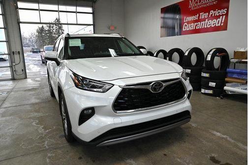2022 Toyota Highlander Platinum