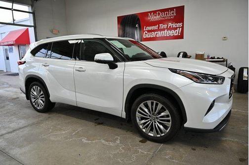 2022 Toyota Highlander Platinum