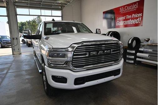 2023 RAM 2500 Laramie Crew Cab 4x4 6'4' Box