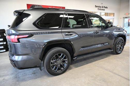 2023 Toyota Sequoia Platinum