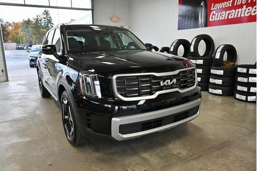 2023 Kia Telluride S