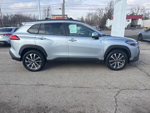 2023 Toyota Corolla Cross XLE