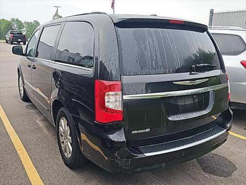 2012 Chrysler Town & Country Touring