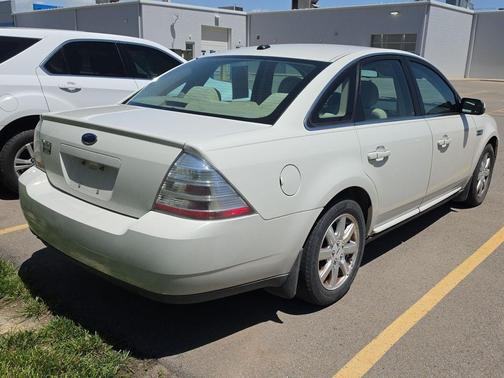 White Sand Clearcoat Metallic Tri-Coat 2009 Ford Taurus SE