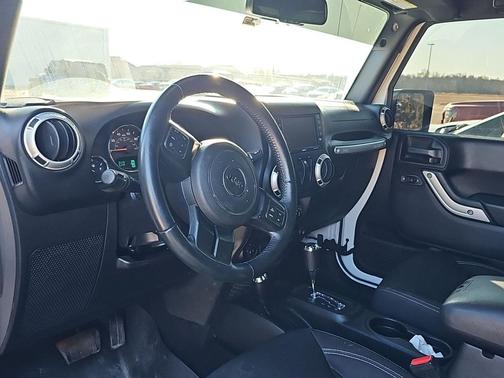2018 Jeep Wrangler JK Sahara