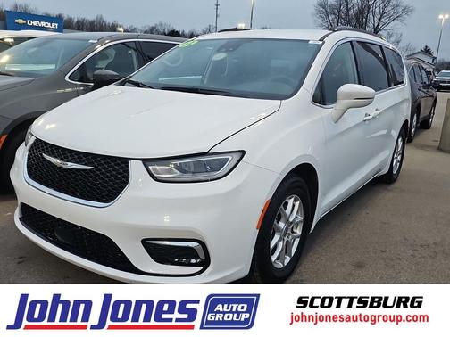 2022 Chrysler Pacifica Touring L